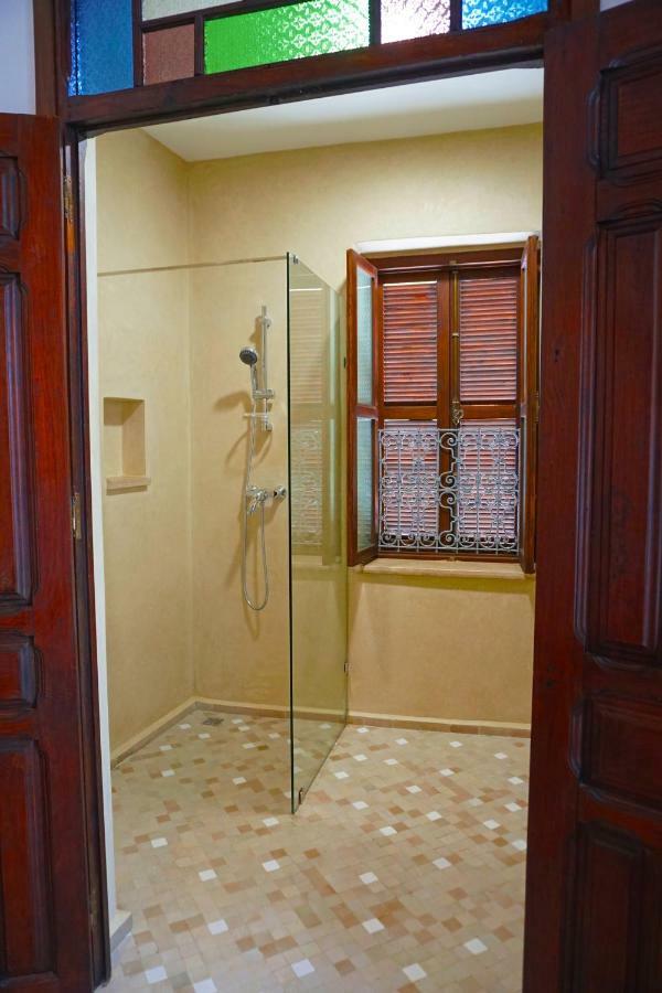 Dar Fama Bed & Breakfast เทโทอัน ภายนอก รูปภาพ