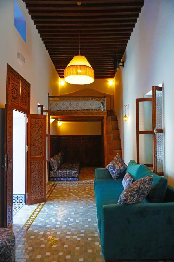 Dar Fama Bed & Breakfast เทโทอัน ภายนอก รูปภาพ