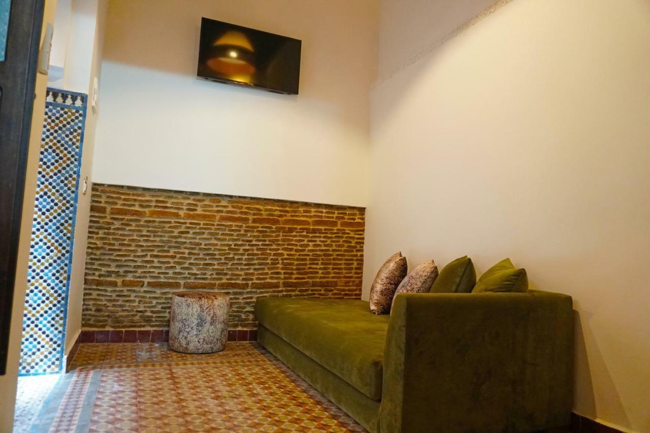 Dar Fama Bed & Breakfast เทโทอัน ภายนอก รูปภาพ